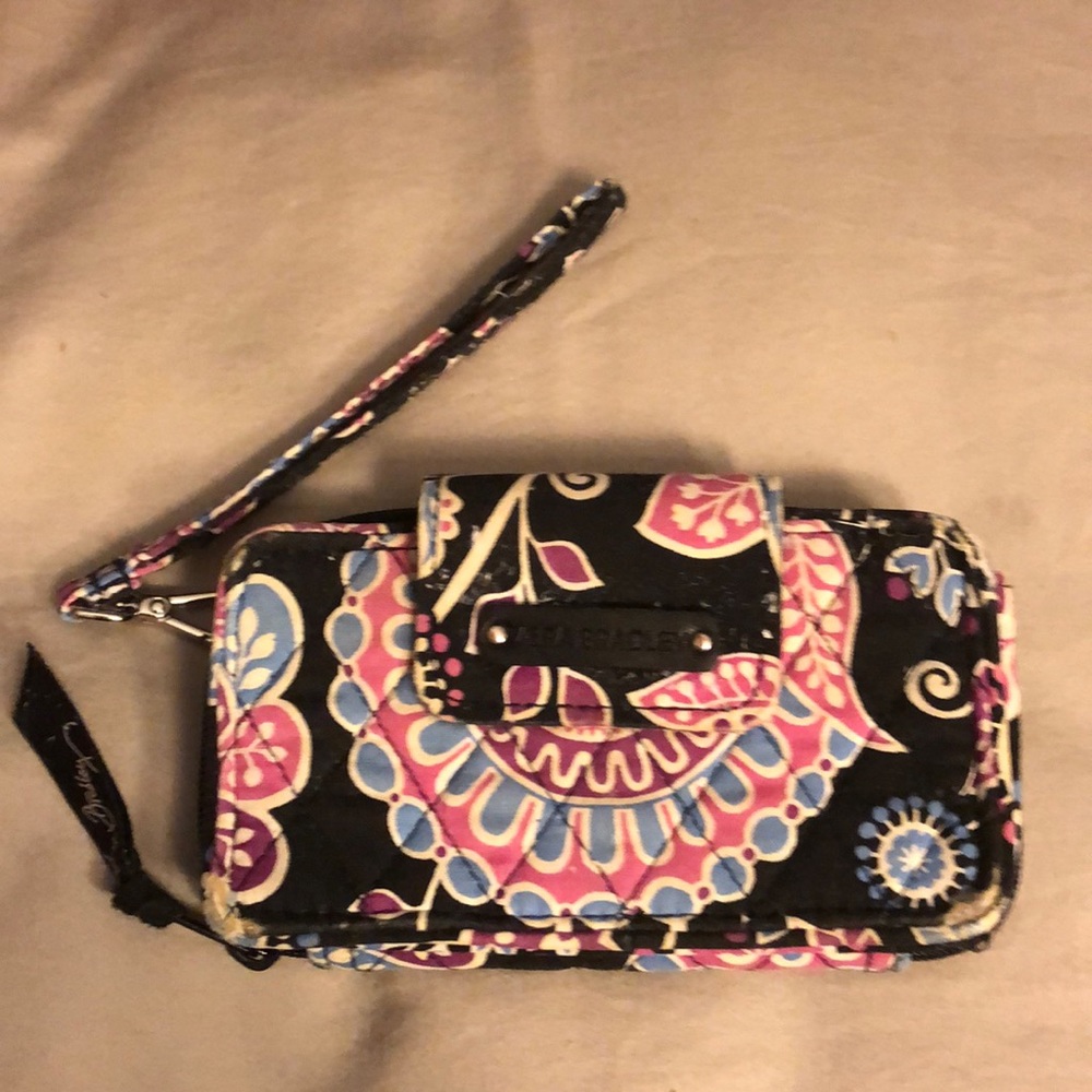 VERA BRADLEY wristlet